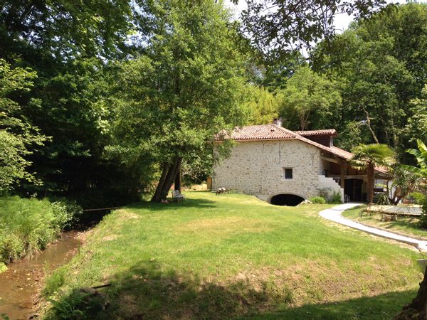 Mini 5/7 nuits bain nordique et piscine privé, loft au calme en forêt proche plage