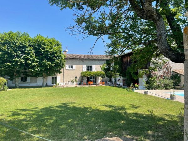 la maison des hoteaux