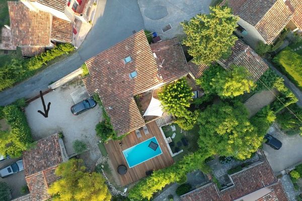A charming stone house in heart of Provence
