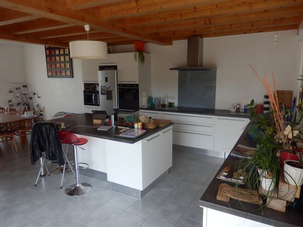 Maison de ville, à la campagne