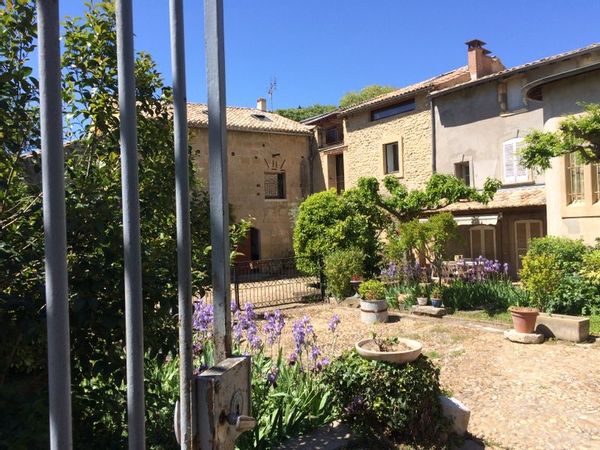 Sud France, grande Maison de famille proche du Pont du Gard