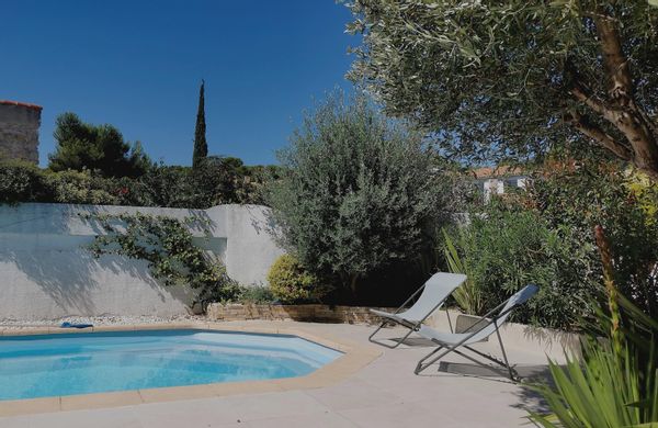 Grand studio indépendant avec piscine, entre Aix-en-Provence, Marseille et Cassis