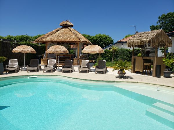 Chalet avec Spa et Piscine chauffée, Landes Océanes.