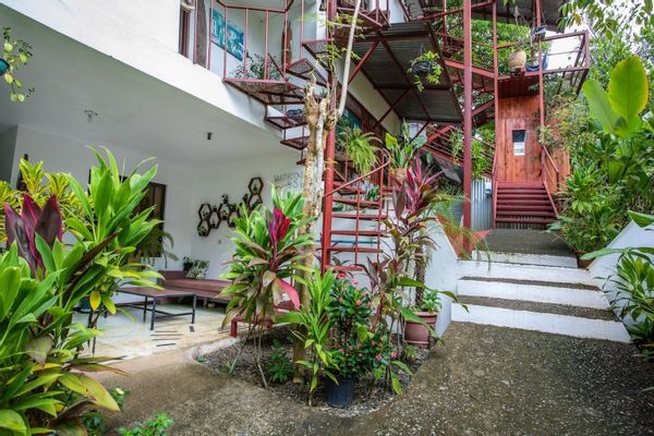 La maison de The Acedo Family