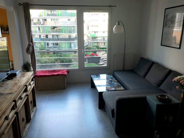 Pili and Akram's place//svp uniquement demandes de 1 semaine et +