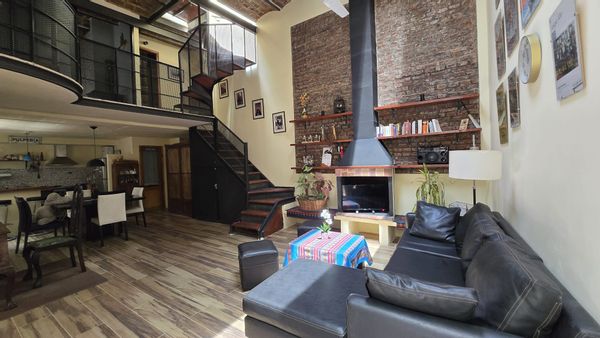 LOFT (non disponible en 2026 pour cause de travaux dans l'immeuble puis l'appartement)