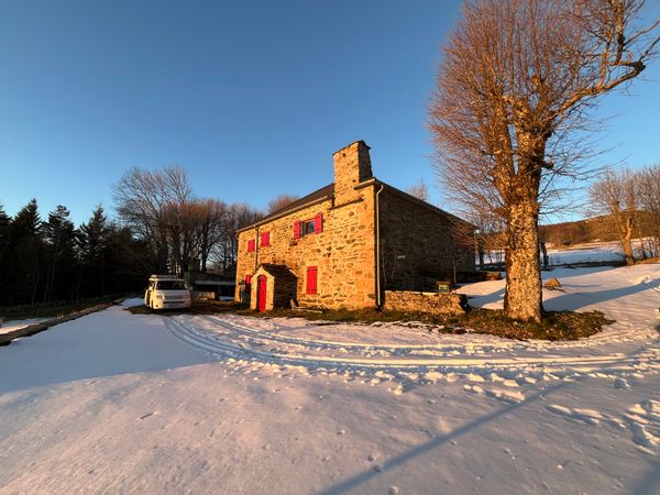 Vielle maison authentique sur le plateau Ardechois