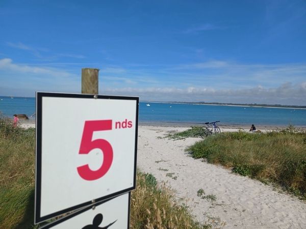 Maison à 50m de la plage en Bretagne. Ouverts à toutes vos propositions !