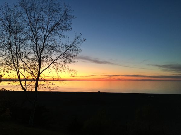 Chalet avec plage privée au bord du Lac Saint Jean. Aucune disponibilité de juin à septembre 2026