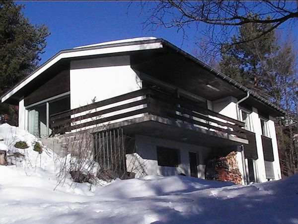 Maison d’architecte, vue panoramique, très confortable; idéal pour skier, Golfeur, vélo tout terrain