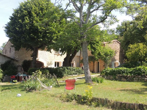 Maison avec piscine entre Drôme provençale et Vercors. Pas de GP- Réciproque uniquement.