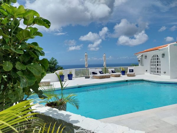 22&23 Full! Spacious villa with stunning Ocean views, GP at least 3 weeks or reciprocal