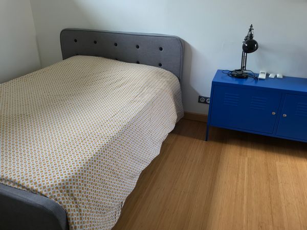 Chambre privée chez Cécile et José (en semaine).