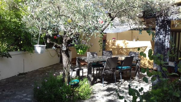 Grande maison du sud, proche des Cévennes et de la mer