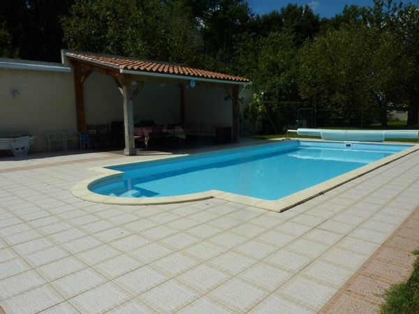 Maison à Jonzac