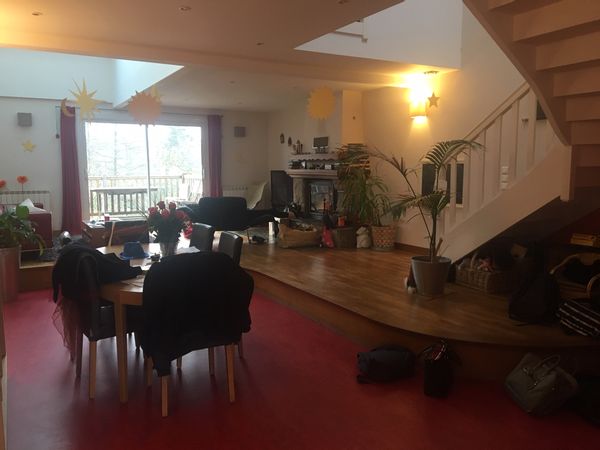 Maison Principale à Hédé, spacieuse , confortable et chaleureuse !