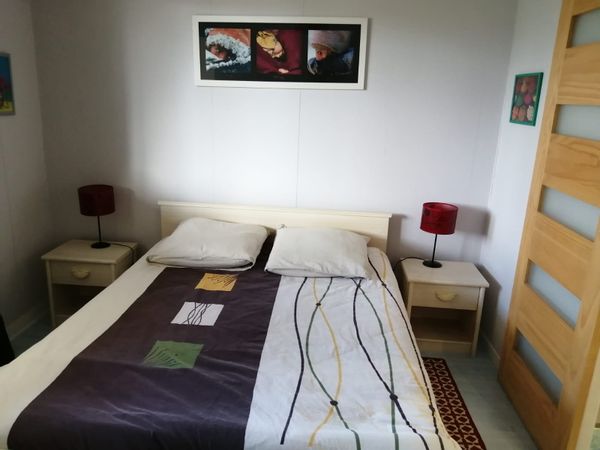La chambre privée de Francoise pour 1 nuit ou 2 maximum