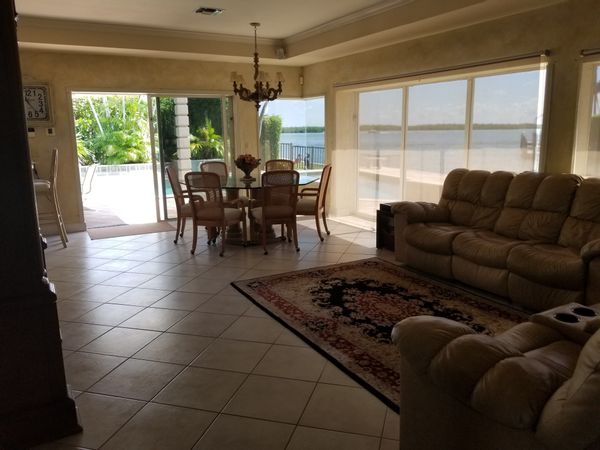La maison de oceanpalmproperties
