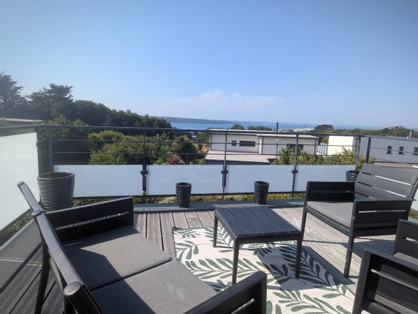 Maison lumineuse et moderne, vue mer, plage a proximité
