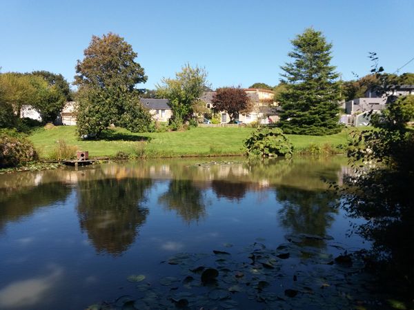 Maison  bretonne dans un écrin de verdure à 15min des plages et de Brest