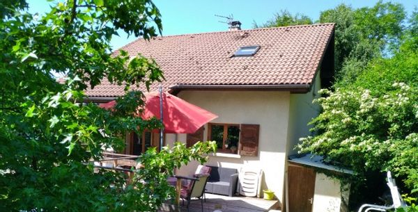 Belle maison à la campagne, à proximité des pistes de ski et des sentiers de randonnée