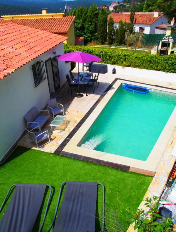 Maison avec piscine privée à 8 kms plages costa brava (échange hors saison estivale)