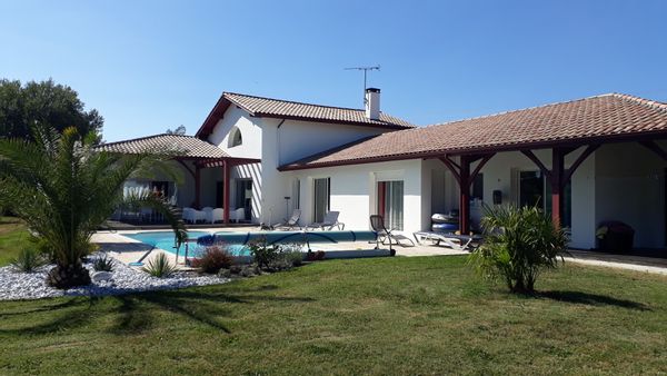 Landes proche océan et Pays Basque Cherche échange pour cet été côte méditerranéenne ou arrière pays