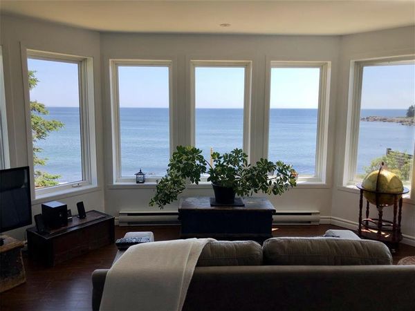 Vue sur la mer à 180 degrés
