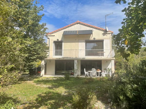 La maison de Elsa et Sébastien en Provence. En recherche été 2026 !