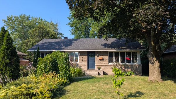 Maison de 4 chambres à 20 min. de Montréal et d'un parc national.