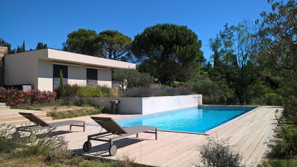 Contemporary house _ st remy - 2025 SUMMER not available anymore