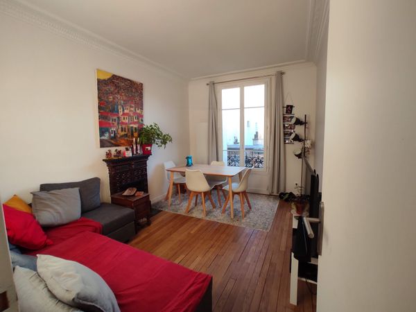 Friendly-cozy apartment à 5' à pied de Paris