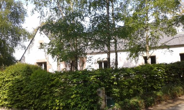 Maison à l'orée des bois entre mer et rivières