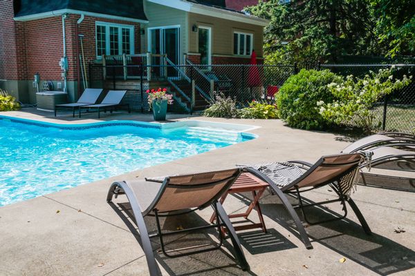 Cottage avec piscine à 15 min de Montréal