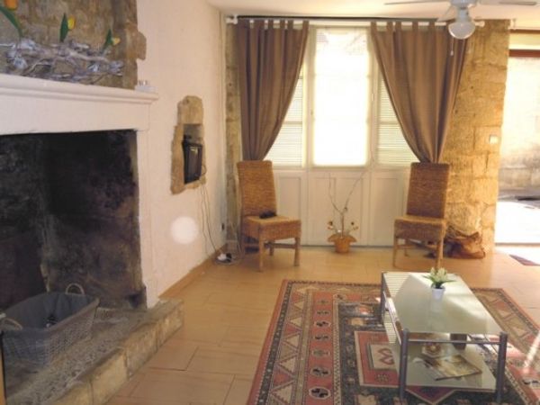 Grand studio 35m2 plein de charme, au coeur de Sarlat
