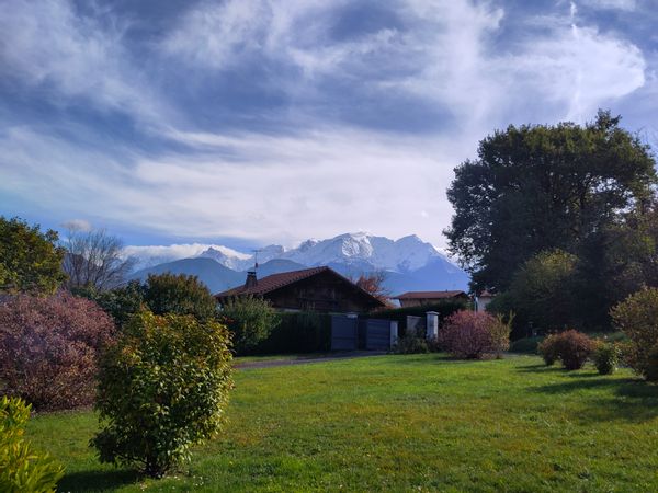 Appartement rez de jardin entre lac et Mont Blanc