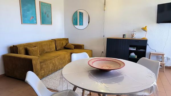 Appartement en bord de mer avec piscine