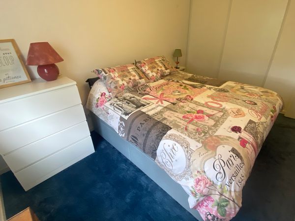 La chambre chez Céline et Erine pour 2