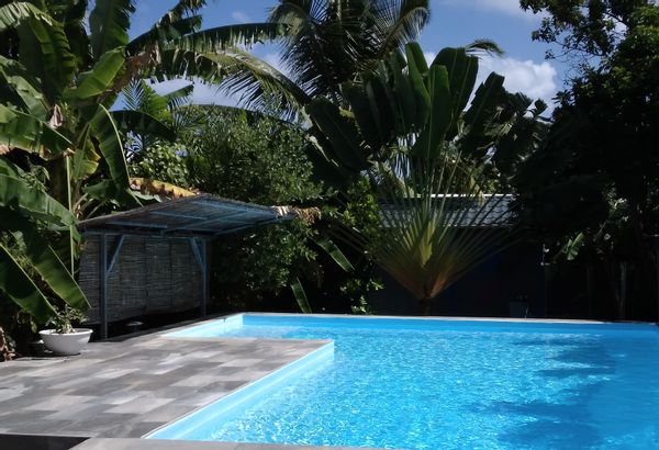 Grande maison avec piscine et spa, 200 m de la plage