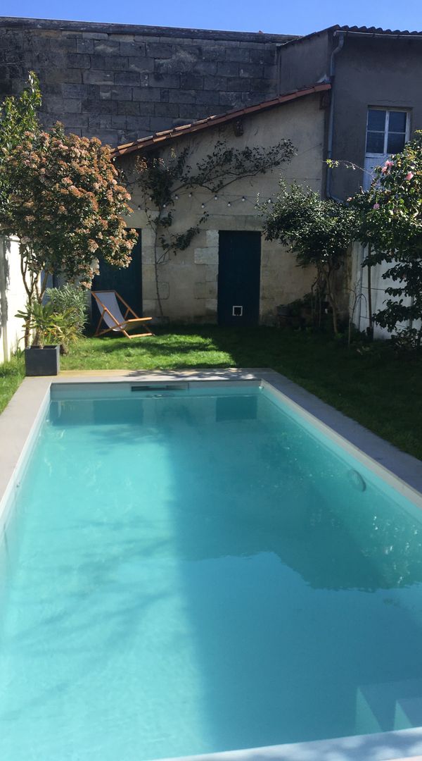 Maison familiale avec piscine et jardin au centre de Bordeaux LIRE INTÉGRALEMENT LA DESCRIPTION