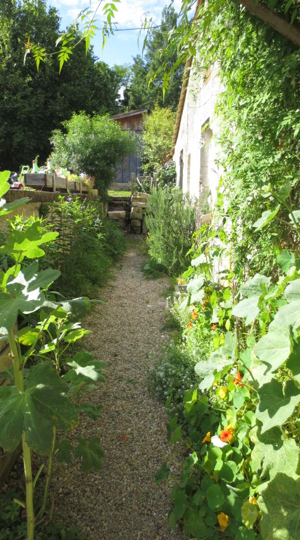 Maison rétro et nature dans les vignobles bordelais.