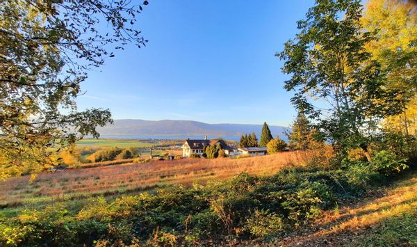 Le loft d' Annick et Benjamin avec vue sur le lac et tranquillité !