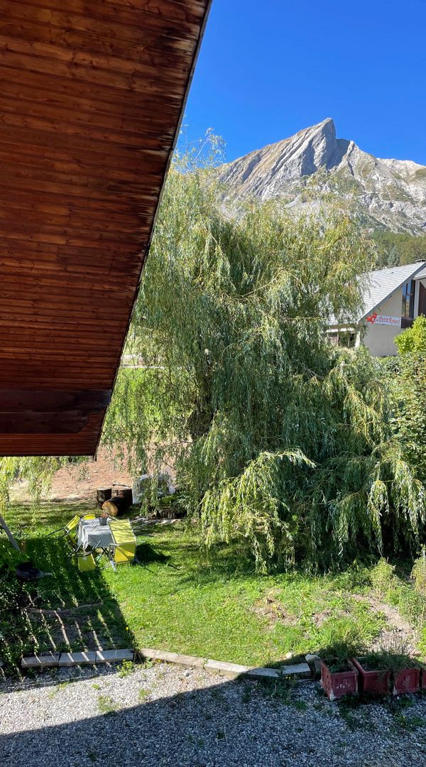 Appartement 3 chambres au pied des montagnes, station de Laye, Hautes-Alpes