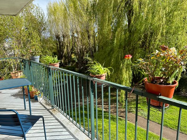 NEAR PARIS // 2 bedrooms'flat // 5 mn walk from the train station to Paris (20 mn)