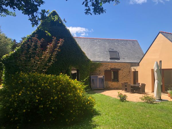 Ideal location to explore the Gulf of Morbihan, South Brittany & Loire-Atlantique