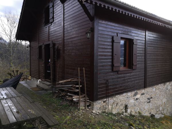 Chalet typique et chaleureux  sur le coteau sud de Taninges
