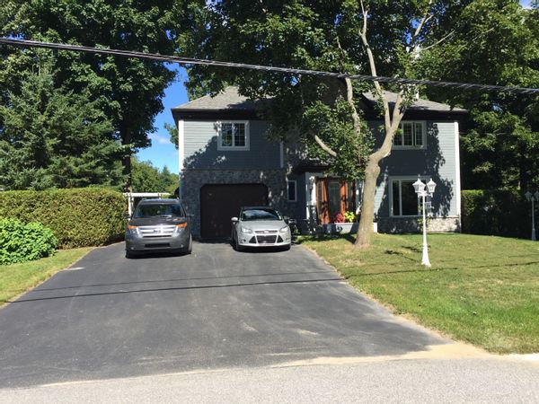 À 20 minutes de Québec, grande maison à la campagne