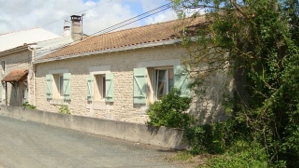 Maison charentaise 200 m2 avec piscine à 10 min de La Rochelle