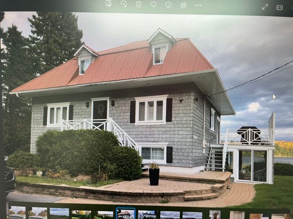 Mel's beach house- 5 DAYS MINIMUM