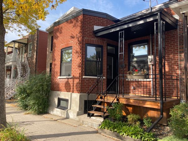Maison près de la station de métro Jarry - Villeray - Montréal